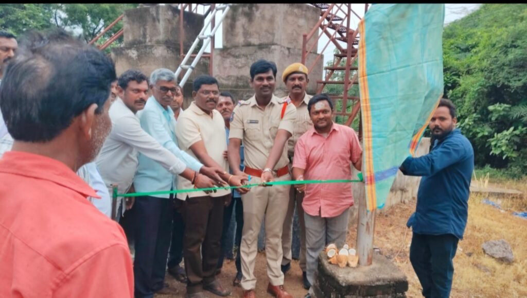దండేపల్లి గ్రామ భద్రతకు మరో ముందడుగు.. సోలార్ సీసీ కెమెరాల ఏర్పాటు