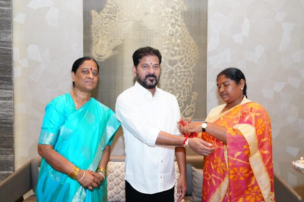 బంధానికి ప్రతిరూపంగా రాఖీ పౌర్ణమి వేడుకలు