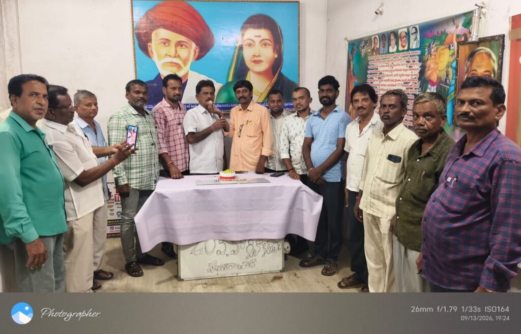 ఆర్ కృష్ణయ్య 72వ జన్మదిన వేడుకను ఘనంగా నిర్వహించిన