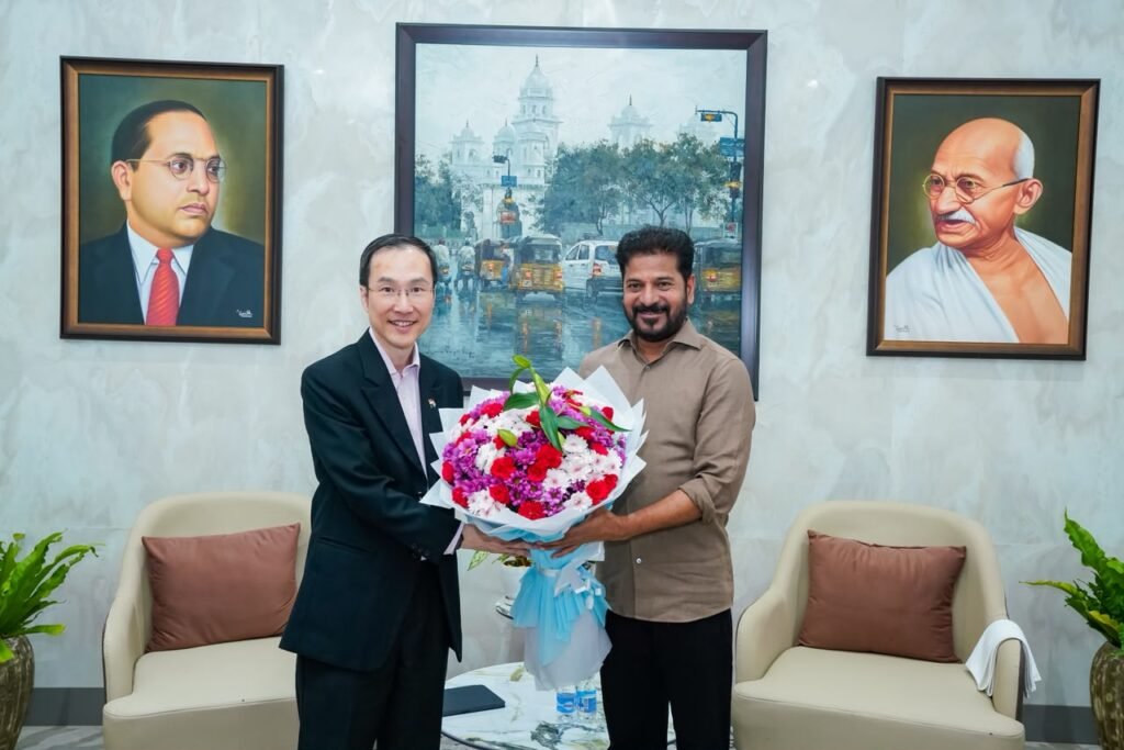 సింగపూర్ మినిస్ట్రీ ఆఫ్ ట్రేడ్ అండ్ ఇండస్ట్రీ పర్మనెంట్ సెక్రెటరీ ఆగస్టీన్ లీ