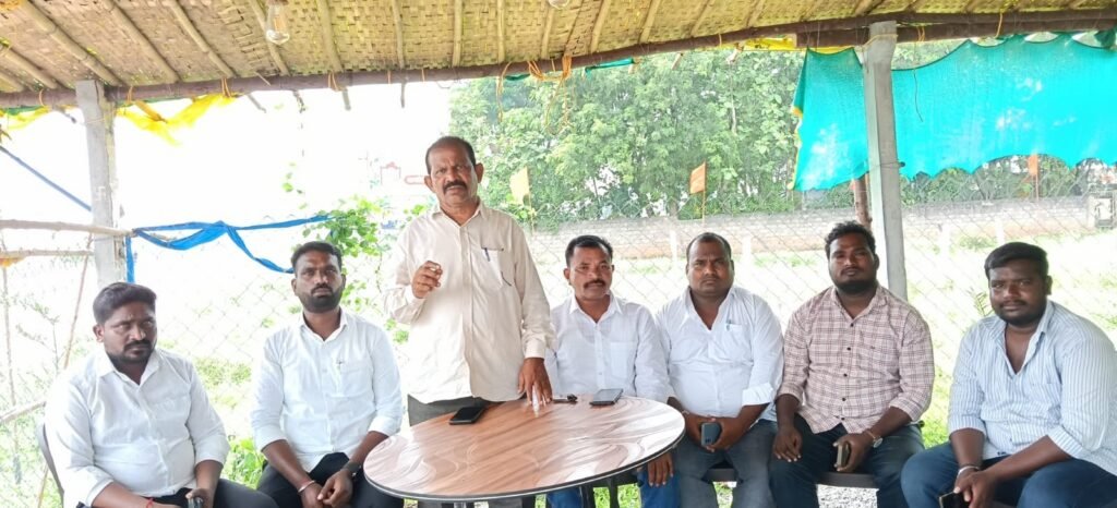 2న కలెక్టరేట్‌ ముట్టడిని విజయవంతం చేయండి