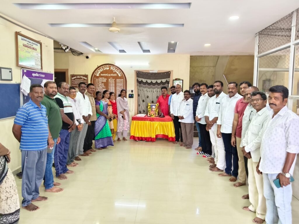 కొండా లక్ష్మణ్ బాపూజీ జయంతి వేడుకలు ఘనంగా