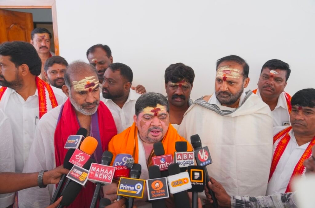 సీఎం రేవంత్‌రెడ్డి సిరిసిల్ల పర్యటనకు భారీ ఏర్పాట్లు