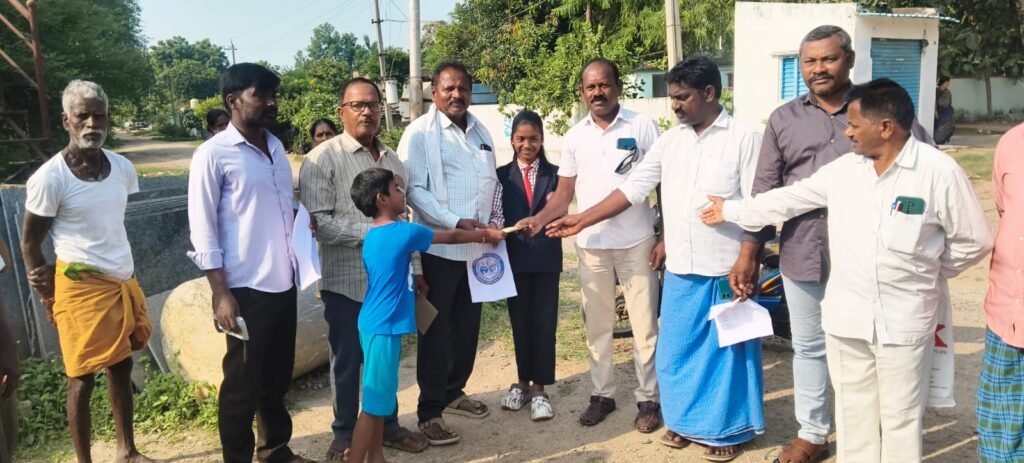 పేద విద్యార్థులకు అండగా డా. బి.ఆర్. అంబేద్కర్ సేవా ట్రస్ట్