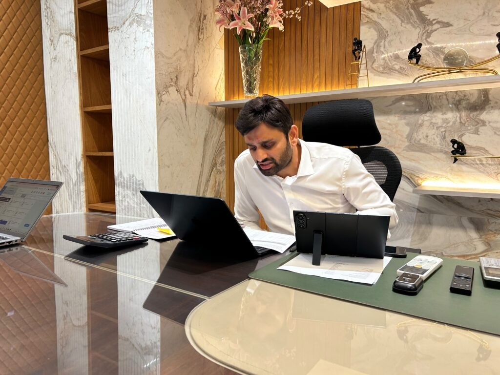 20 కోట్ల రోడ్ల పనులకు అనుమతి.. ఎంపీ పుట్టా మహేష్‌ కుమార్‌