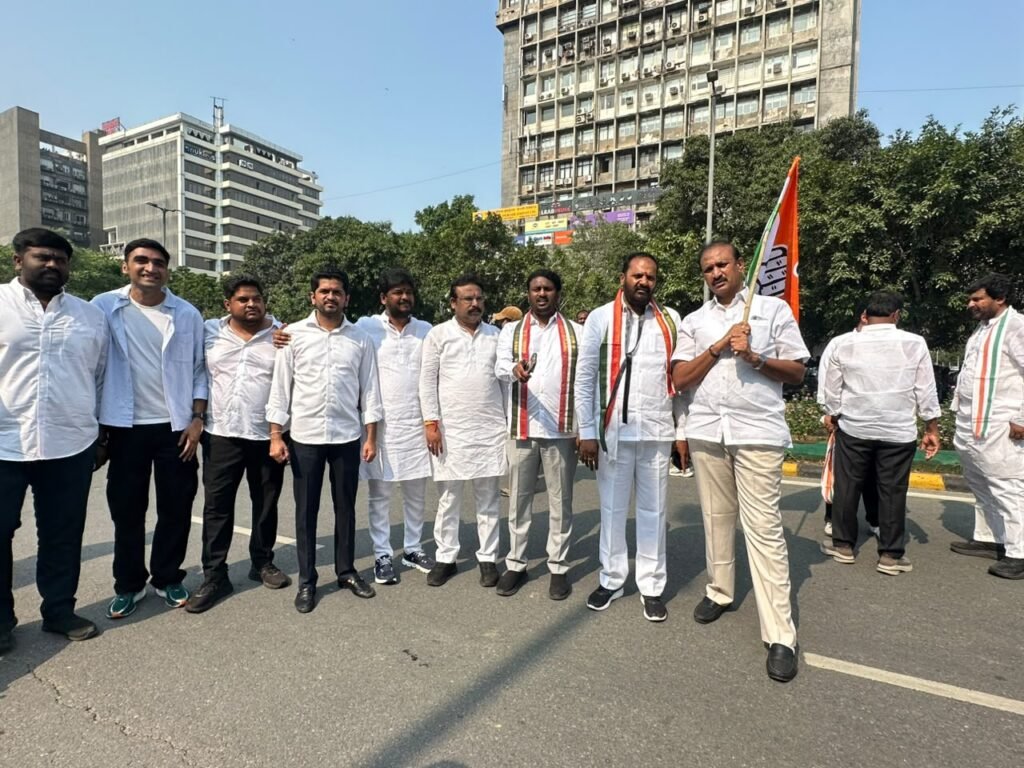 సీఈసీ జ్ఞానేష్ కుమార్ వెంటనే రాజీనామా చేయాలి.