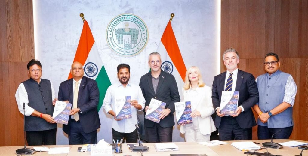 ముఖ్యమంత్రి మాట్లాడుతూ, దేశంలో అత్యంత యువ రాష్ట్రమైన తెలంగాణ