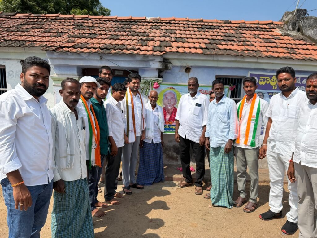 ఆత్మీయ కుటుంబ సభ్యులకు అండగా వొడితల ప్రణవ్