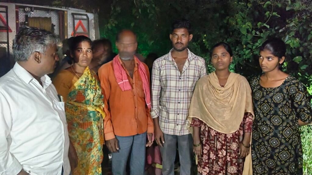 షార్ట్ సర్క్యూట్‌తో జేసీబీ దగ్ధం